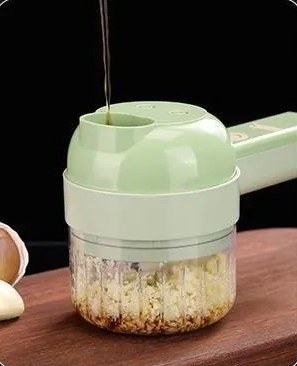 Minced garlic in the SnapPrep chopper cup